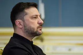 Zelenskis noliedz Krievijas apgalvojumus par panākumiem Pokrovskā, situācija pilsētā ir saspringta