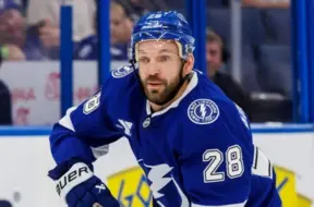 Zemgus Girgensons pārspēj savu iepriekšējās sezonas vārtu rekordu NHL