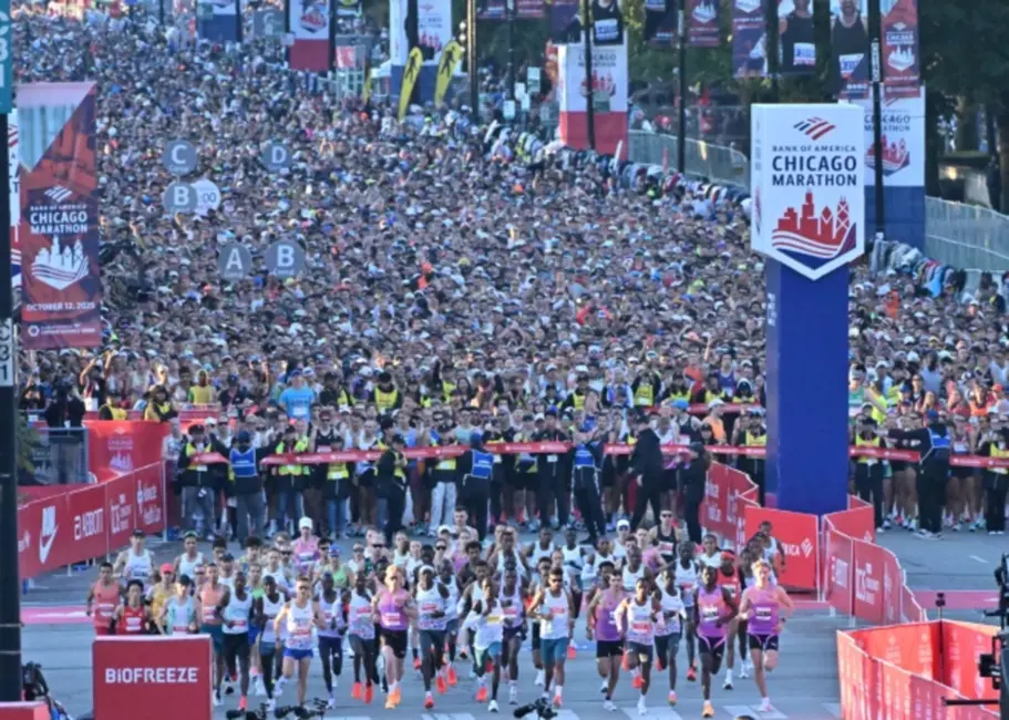 Āfrikas skrējēji dominē Čikāgas maratonā: Kiplimo un Feisa izcīna pārliecinošas uzvaras