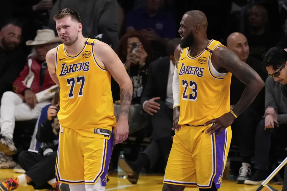 Astronomisks Rekords: Losandželosas "Lakers" Pārdošana par 10 Miljardiem Dolāru Pārraksta Sporta Biznesa Vēsturi