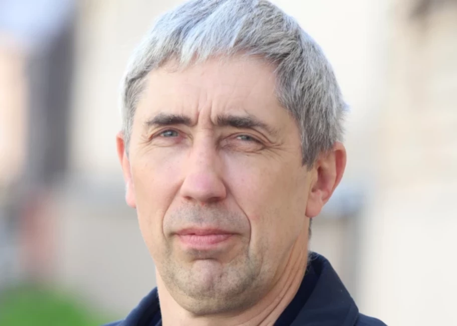 Bez viltus spoguļiem: Sandis Radziņš atklāj, kā zinātne un tehnoloģijas palīdz ķert noziedzniekus Latvijā