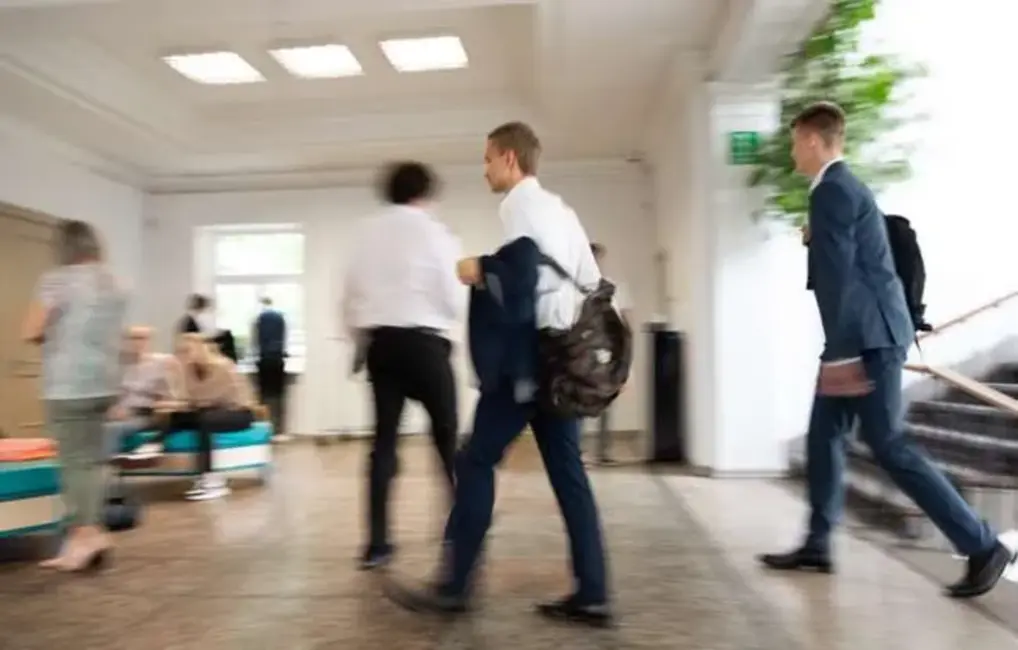 Centralizētie eksāmeni 2026: ko jaunieši un pedagogi sagaida?