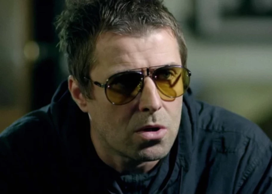 Fani šokēti: “Oasis” leģendas Liama Galahera īstais vārds atklāts līdz ar ilgi gaidīto atkalapvienošanos Kārdifā