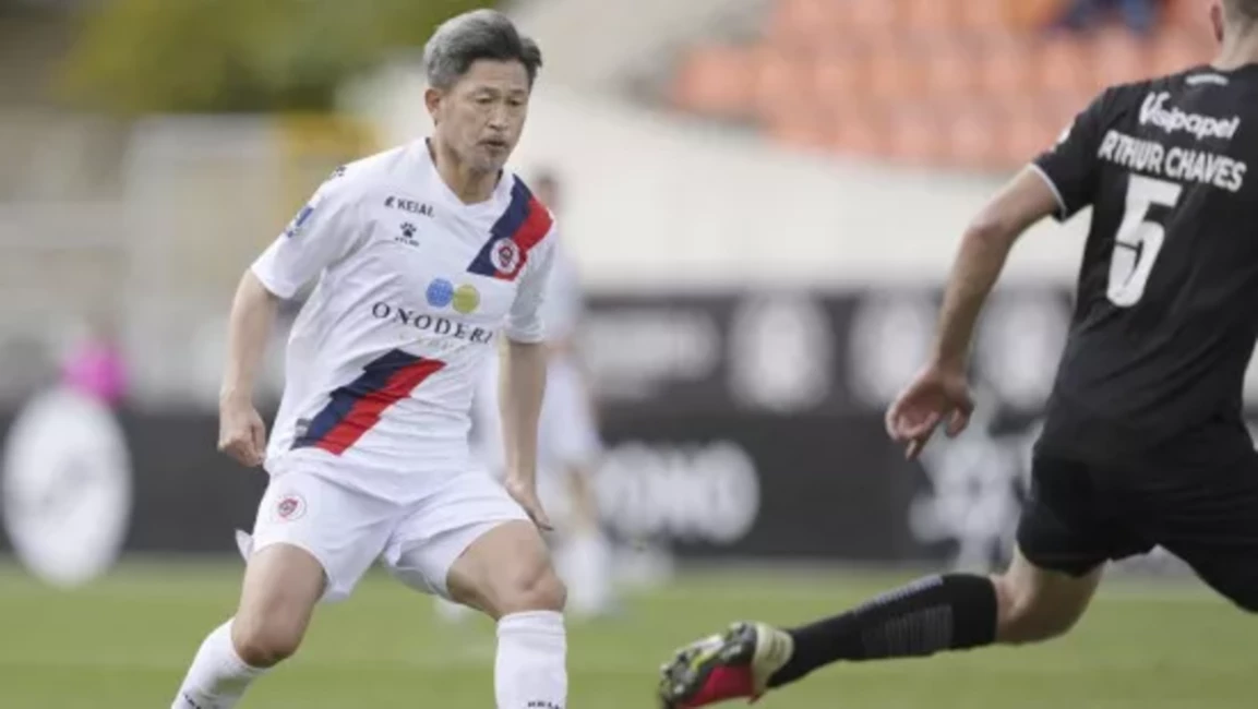 Futbola Fenomens: 58 Gadu Vecais Japānis Miura Turpina Neticamo Karjeru 40. Sezonā
