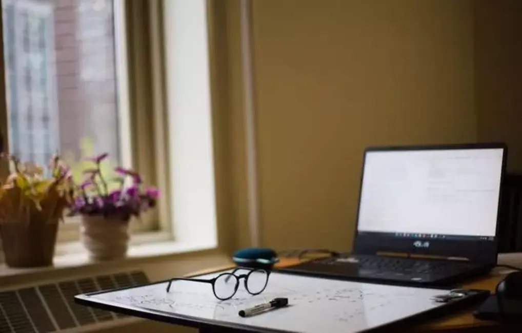 Ģimnāziju Uzņemšana: Meritokrātijas Ideāls pret Nevienlīdzības Realitāti