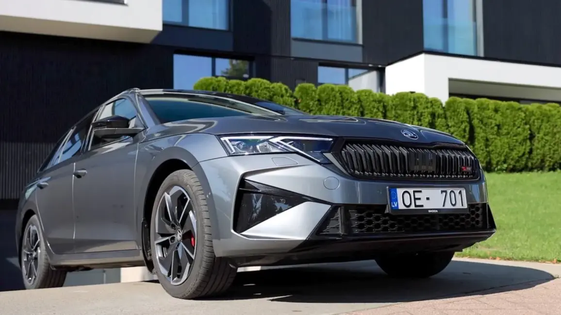 Jaunā Škoda Octavia RS ar 265 ZS: jaudīga veiktspēja un sportisks dizains