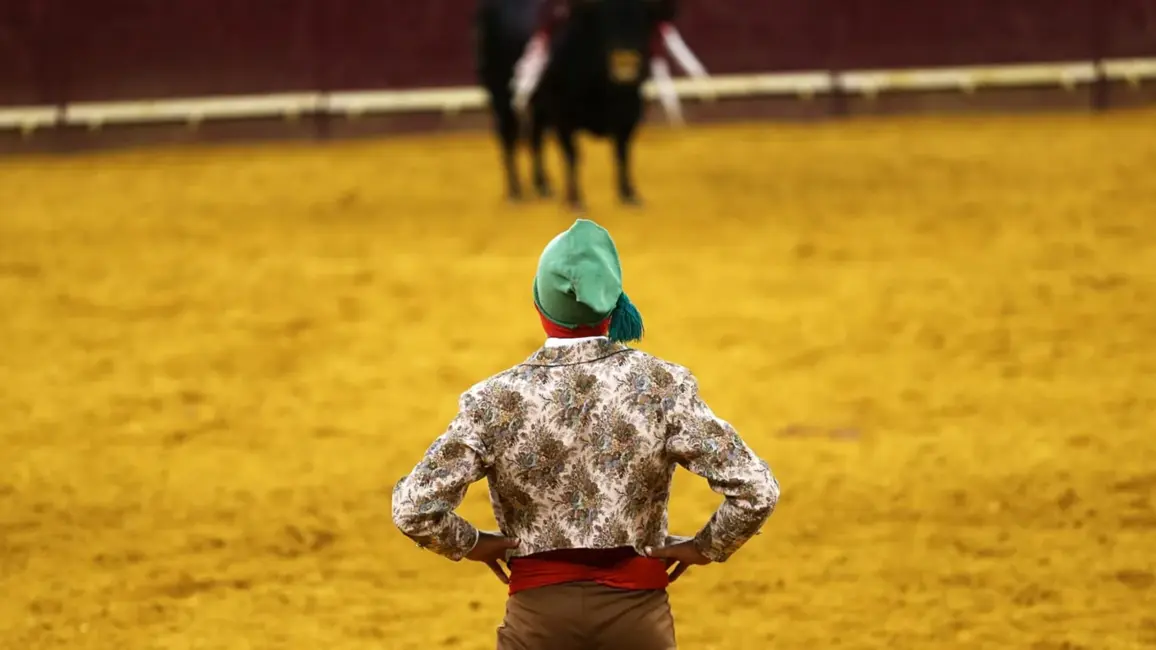 Jauna buļļu cīnītāja nāve saasina debates Portugālē par senseno tradīciju