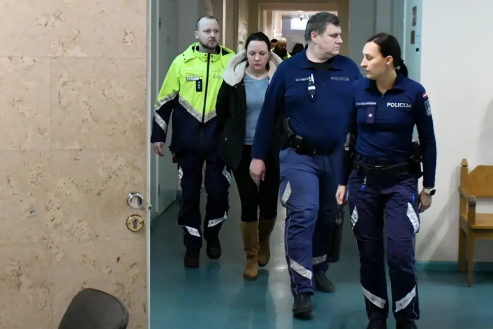 Justīnes slepkavības lietā prokuratūra pieprasa bargākus sodus apsūdzētajiem