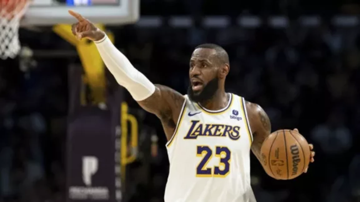 Lebrons Džeimss Paliek “Lakers” – Karaliskā Misija Turpinās!
