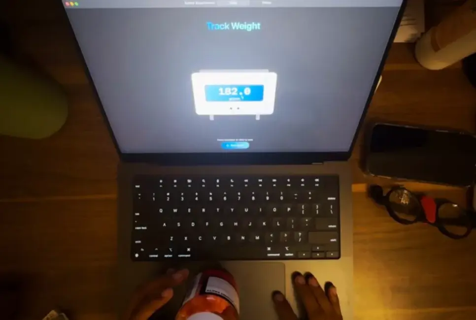 Makbuka skārienpaliktnis pārvēršas par svariem: Bezmaksas lietotne atklāj jaunas iespējas