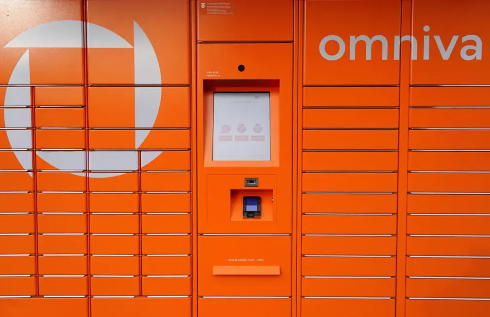 Neapmierinātība ar "Omniva": maksāju par piegādi līdz durvīm, bet sūtījums nonāk pakomātā