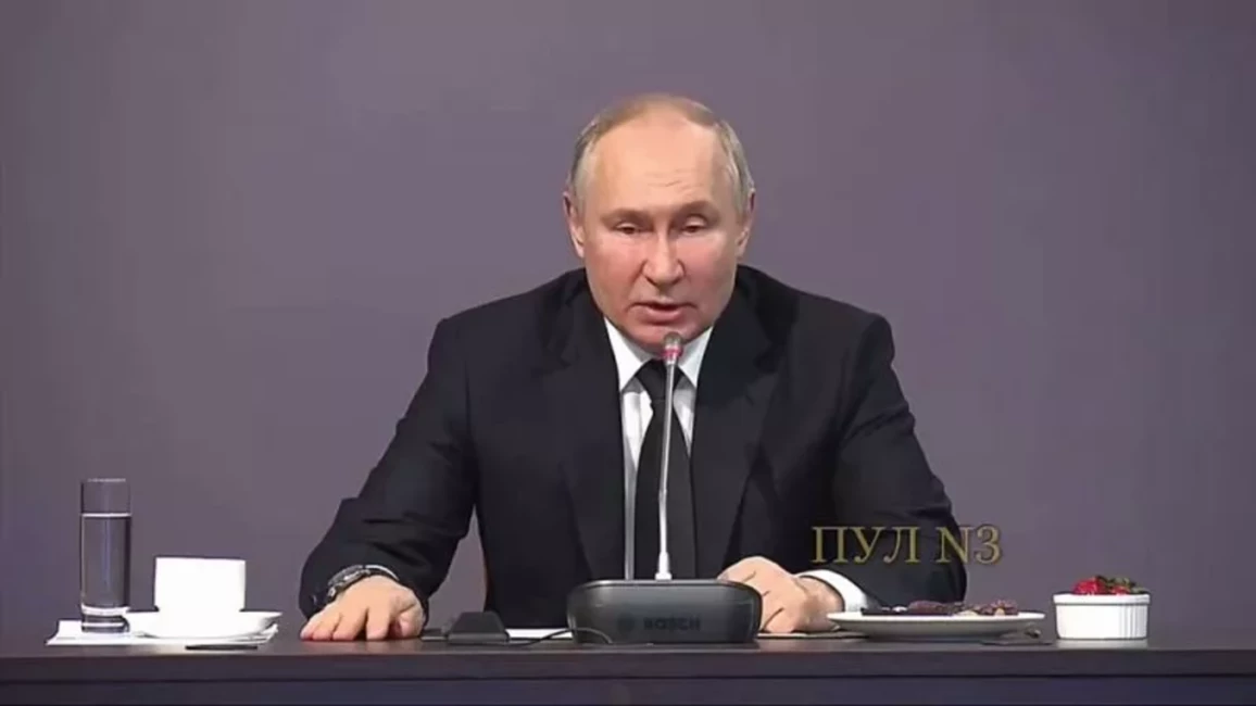Putina Acis Uz Latviju: Kā Mainās Drošības Ainava un Hibrīddraudi 2025. gadā