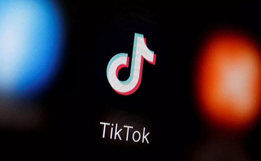 Rēzeknietim Draud Kriminālatbildība par Militārās Agresijas Simbolu Izmantošanu "TikTok": Bīstams Precedents Digitālajā Telpā