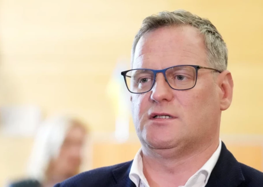 Rīdzinieki Enerģijas Tarifu Gūstā: Kleinbergs Brīdina par Smago Slogu un Aicina uz Rīcību