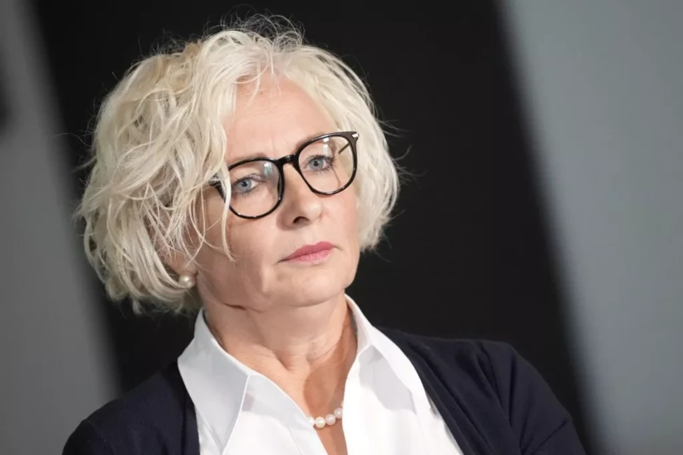 Saeimas priekšsēdētāja Daiga Mieriņa: Deputātu nekontrolējami izgājieni kā Rosļikova gadījumā nav pieļaujami, jādomā par nākotnes risinājumiem
