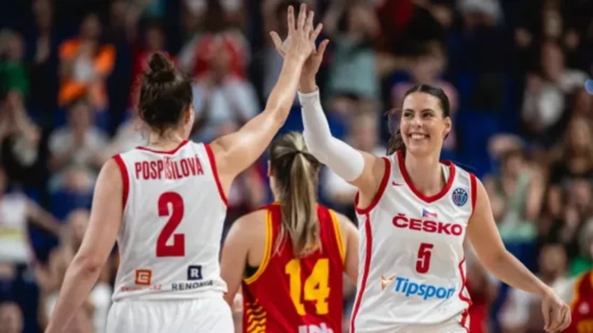 Satriecošs Starts: Čehija "EuroBasket Women 2025" atklāj ar Graujošu Uzvaru pret Melnkalni