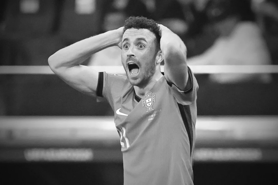 Sēras futbola pasaulē: Traģiski bojā gājis "Liverpool" un Portugāles zvaigzne Djogo Žota