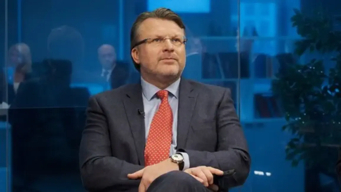 Šleseram nāves draudus izteikušais vīrietis ārstniecības iestādē, policija turpina izmeklēšanu