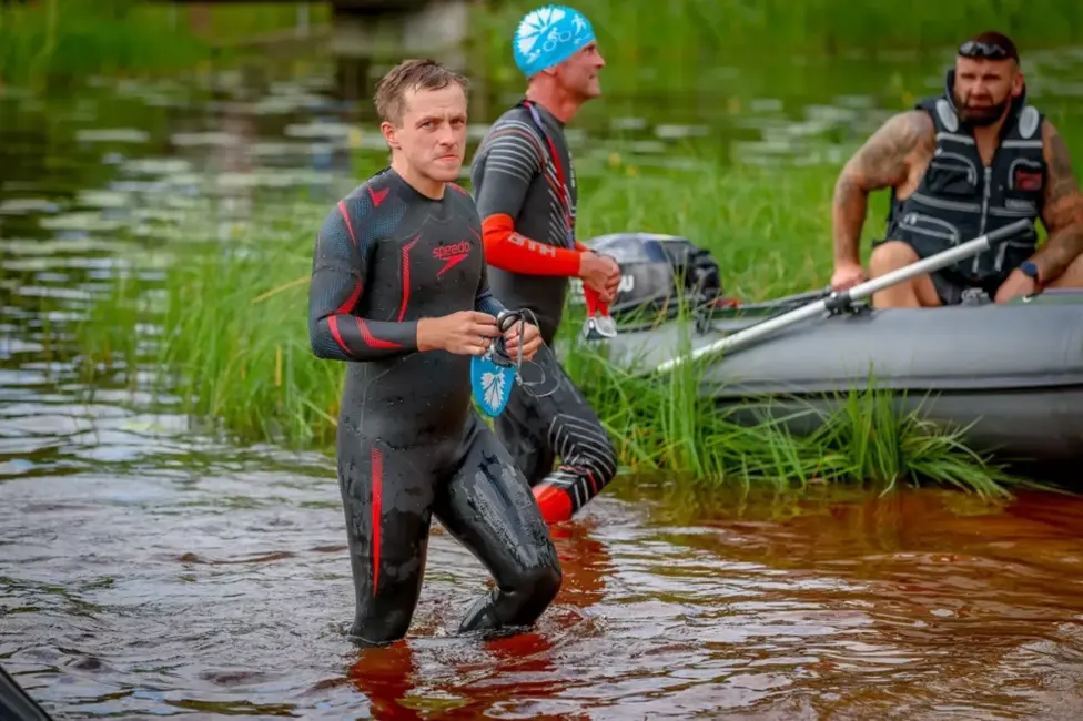 Smiltenes Triatlons 2025: Medaļas Sadalītas un Augstvērtīgi Rezultāti Sasniegti Dubultajā Čempionātā