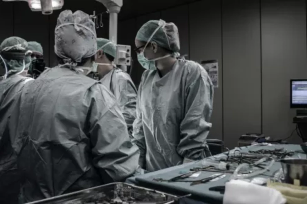 Stradiņa slimnīca sasniedz izcilus rezultātus orgānu transplantācijās 2024. gadā – jauna cerība tūkstošiem pacientu