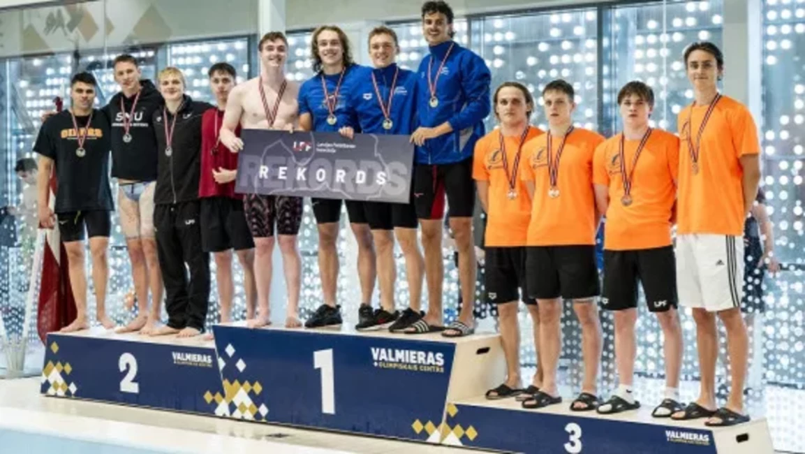 Vēsturisks Triumfs Valmierā: Krīt Latvijas Rekords 4x100m Brīvā Stila Stafetē un Citas Peldēšanas Zvaigznes Mirdz