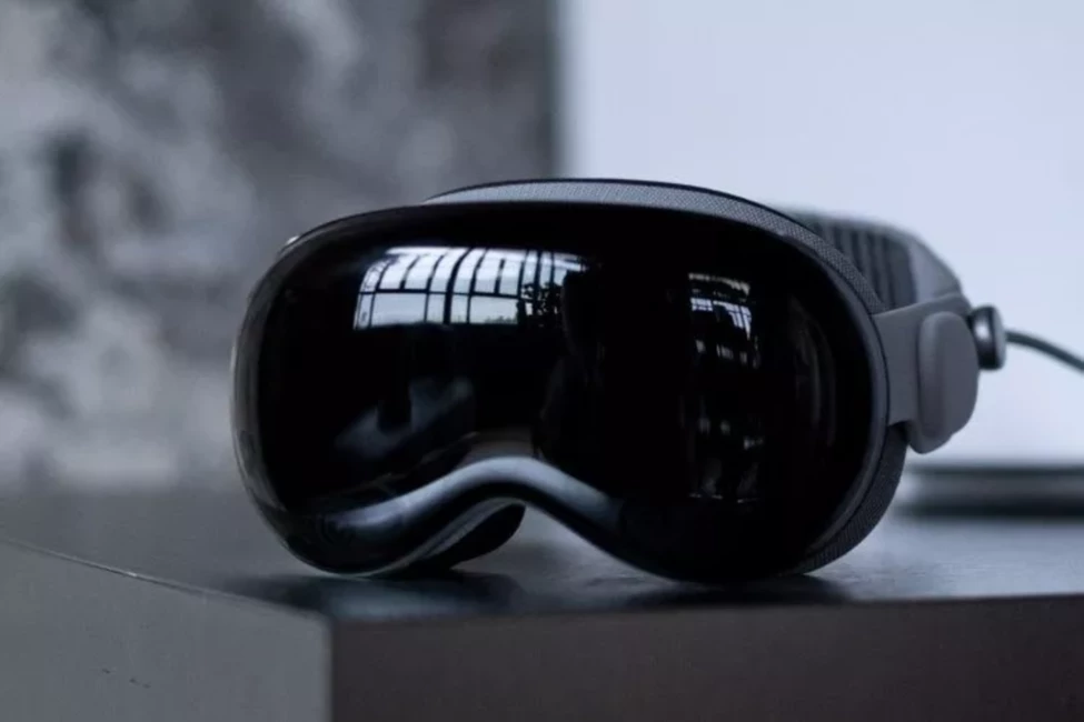 VisionOS 3 revolūcija: Apple Vision Pro drīzumā ļaus ritināt ar skatienu