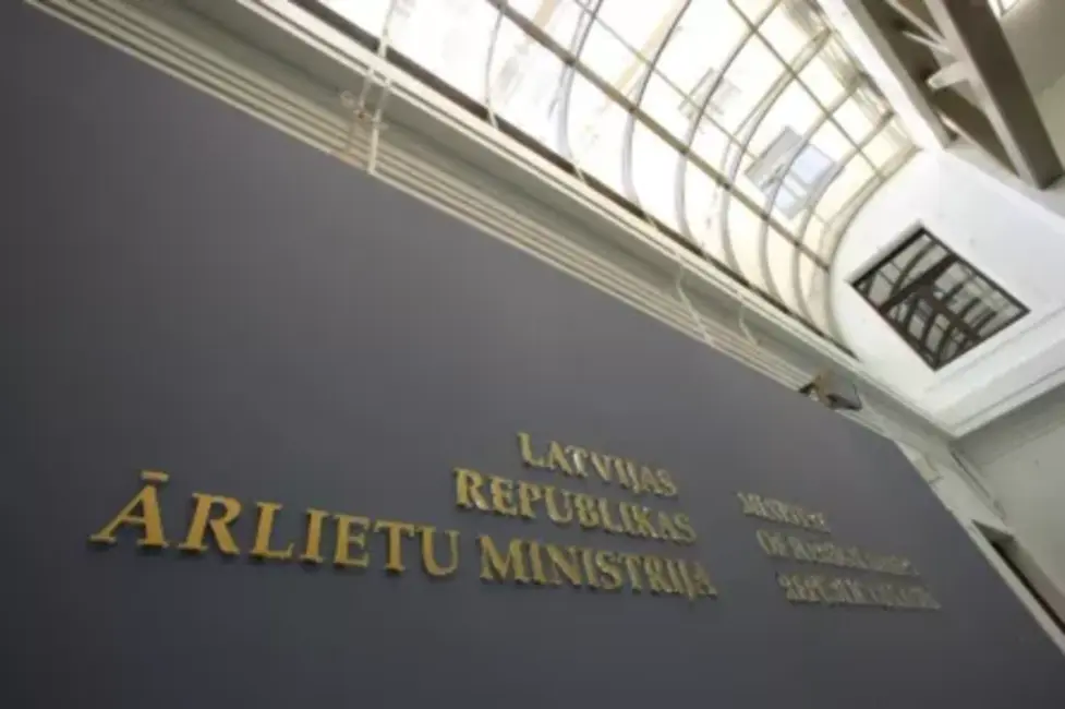 Zīmīga Uzvara Tiesā: Diplomāte Kristīne Rimša Pirmajā Instancē Uzvar Ārlietu Ministriju Diskriminācijas Lietā